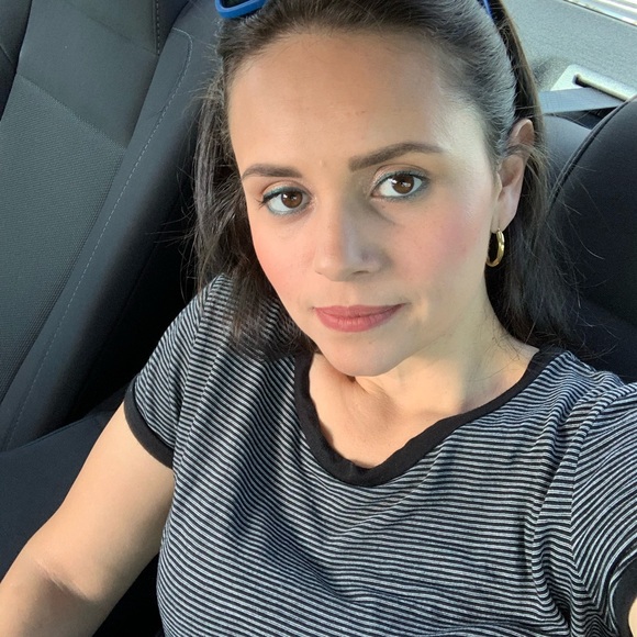 Meet your Posher, Luisa - Picture 2 of 3